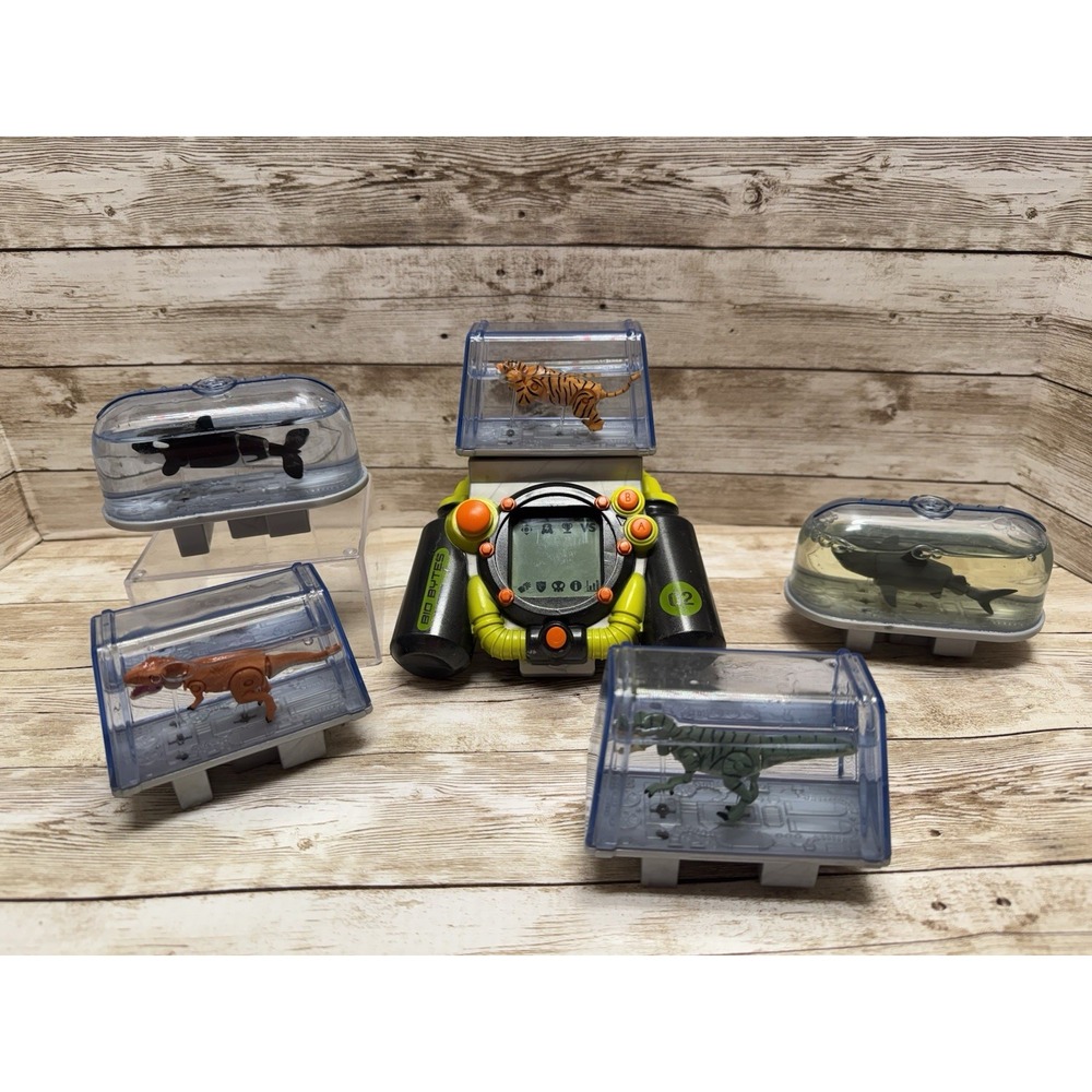 2007 Lot Bio Bytes 5 Animal Electronic Handheld Travel Game Water Tank